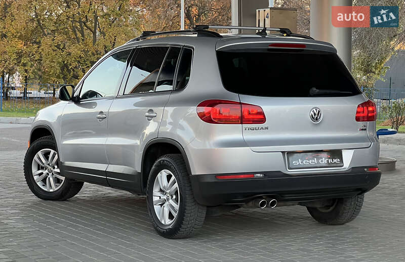 Внедорожник / Кроссовер Volkswagen Tiguan 2016 в Николаеве