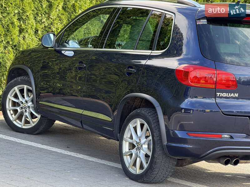 Позашляховик / Кросовер Volkswagen Tiguan 2015 в Стрию