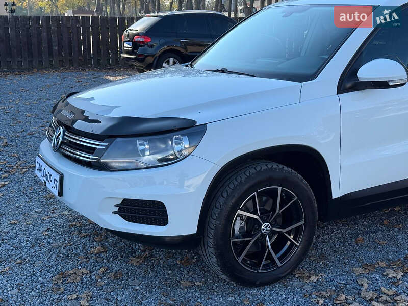 Внедорожник / Кроссовер Volkswagen Tiguan 2016 в Стрые