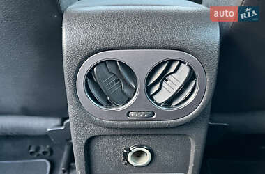 Позашляховик / Кросовер Volkswagen Tiguan 2013 в  фото 21 Позашляховик / Кросовер Volkswagen Tiguan 2013 в