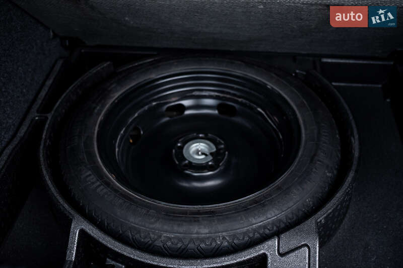 Внедорожник / Кроссовер Volkswagen Tiguan 2016 в Киеве фото 60 Внедорожник / Кроссовер Volkswagen Tiguan 2016 в Киеве