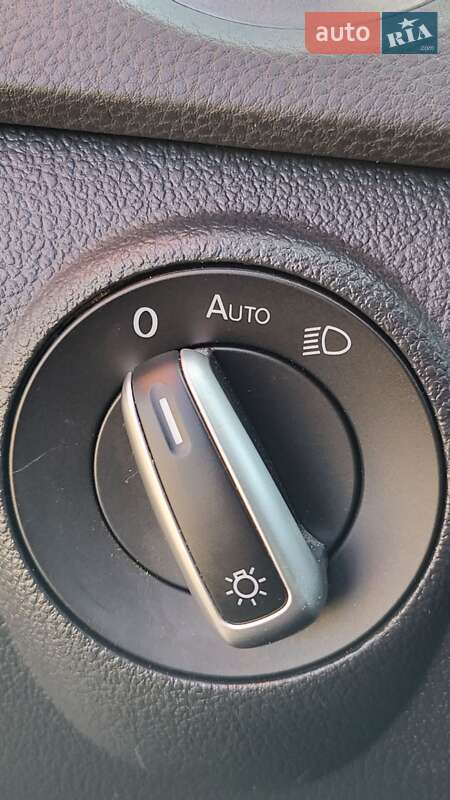 Внедорожник / Кроссовер Volkswagen Tiguan 2015 в Косове