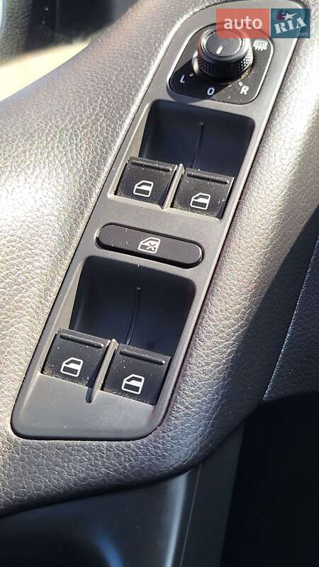 Внедорожник / Кроссовер Volkswagen Tiguan 2015 в Косове