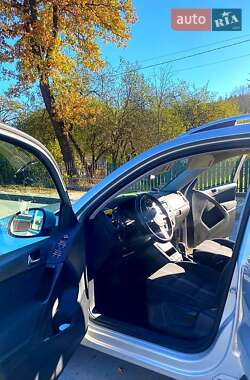 Позашляховик / Кросовер Volkswagen Tiguan 2010 в Самборі