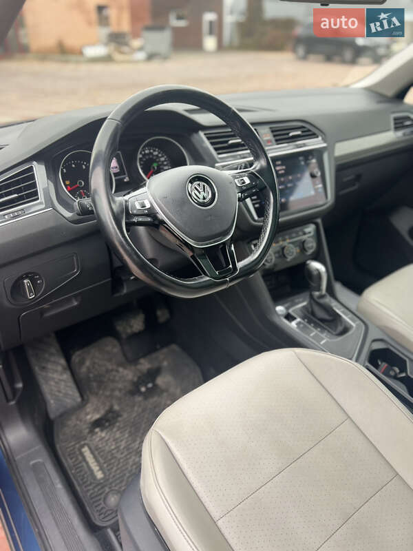 Внедорожник / Кроссовер Volkswagen Tiguan 2017 в Белой Церкви фото 9 Внедорожник / Кроссовер Volkswagen Tiguan 2017 в Белой Церкви
