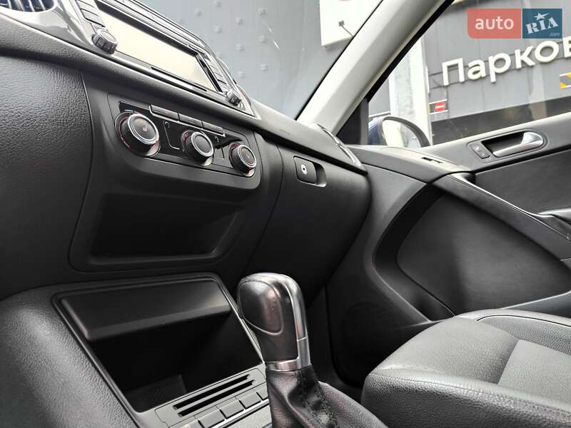 Позашляховик / Кросовер Volkswagen Tiguan 2011 в Києві фото 43 Позашляховик / Кросовер Volkswagen Tiguan 2011 в Києві