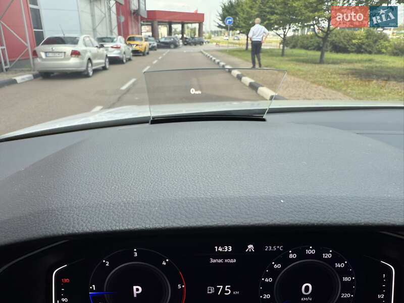 Внедорожник / Кроссовер Volkswagen Tiguan 2022 в Киеве