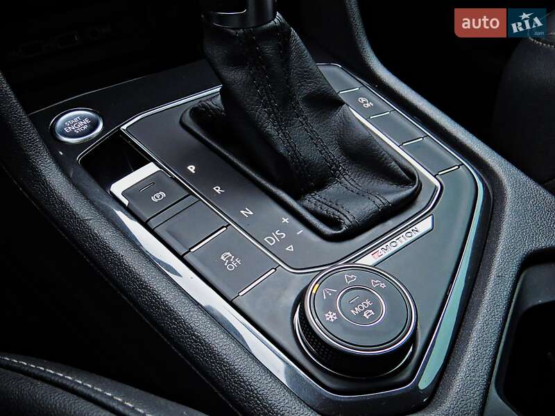 Внедорожник / Кроссовер Volkswagen Tiguan 2018 в Черкассах фото 15 Внедорожник / Кроссовер Volkswagen Tiguan 2018 в Черкассах