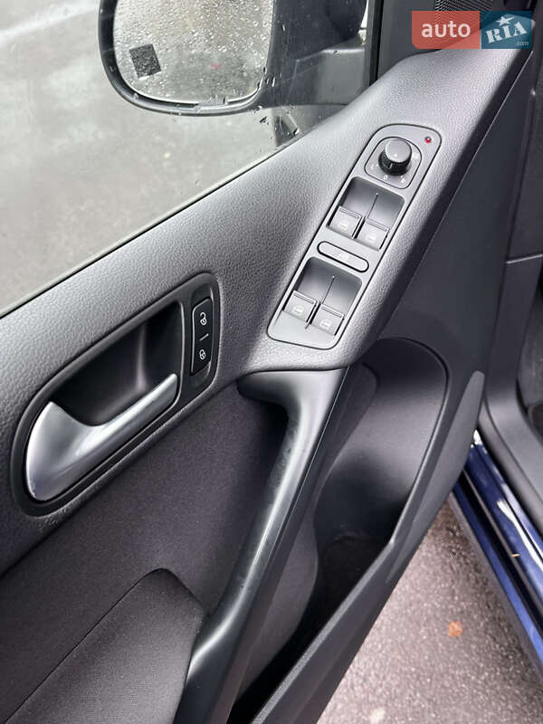Внедорожник / Кроссовер Volkswagen Tiguan 2015 в Ровно фото 13 Внедорожник / Кроссовер Volkswagen Tiguan 2015 в Ровно
