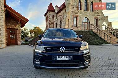Внедорожник / Кроссовер Volkswagen Tiguan 2020 в 