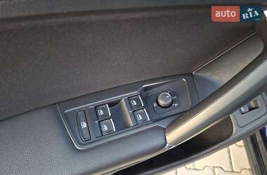 Внедорожник / Кроссовер Volkswagen Tiguan 2020 в 