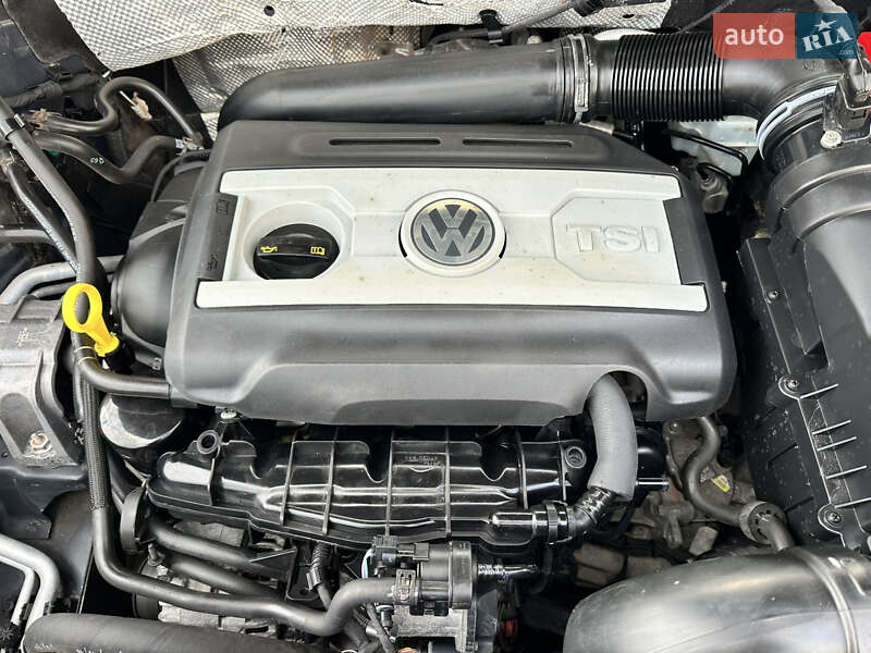 Внедорожник / Кроссовер Volkswagen Tiguan 2017 в Виннице