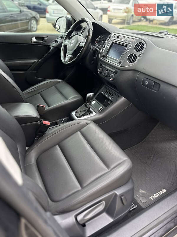 Внедорожник / Кроссовер Volkswagen Tiguan 2015 в Шумске фото 9 Внедорожник / Кроссовер Volkswagen Tiguan 2015 в Шумске