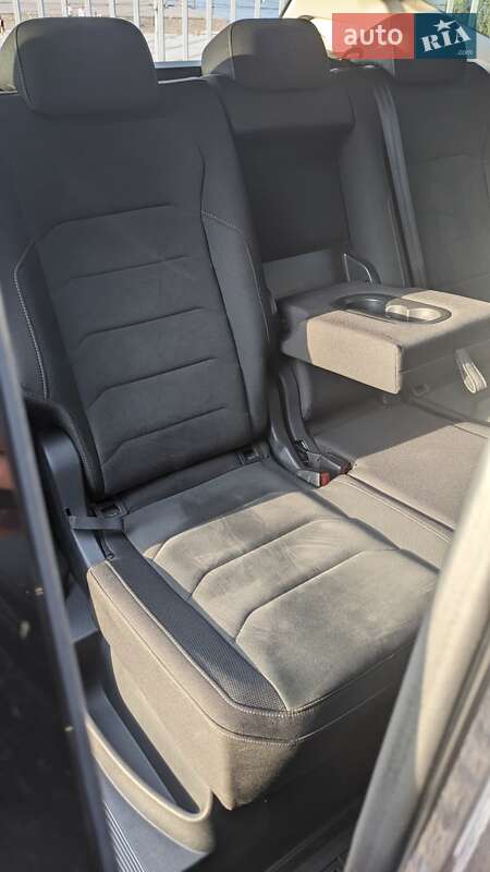 Внедорожник / Кроссовер Volkswagen Tiguan 2018 в Днепре фото 11 Внедорожник / Кроссовер Volkswagen Tiguan 2018 в Днепре