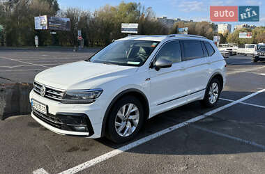 Позашляховик / Кросовер Volkswagen Tiguan 2019 в Тернополі