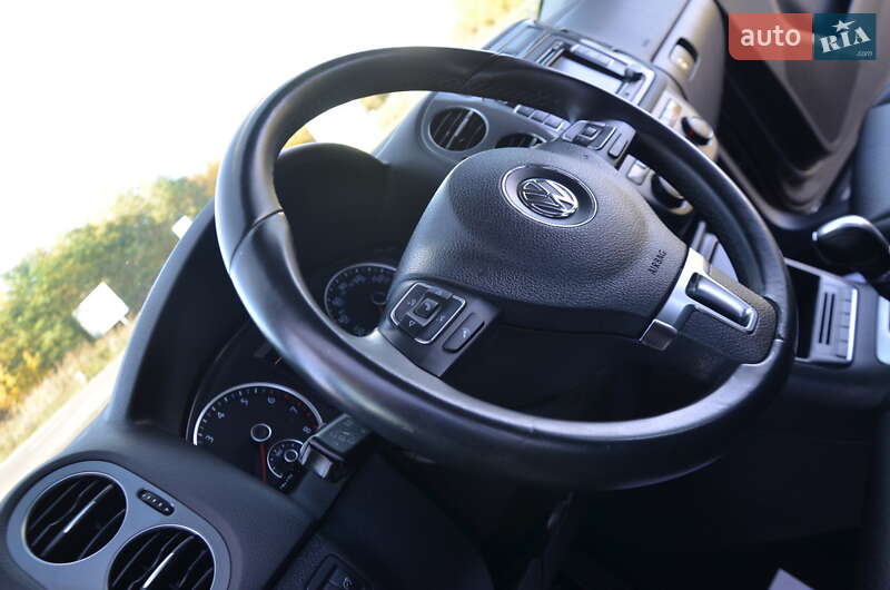 Внедорожник / Кроссовер Volkswagen Tiguan 2015 в Дрогобыче