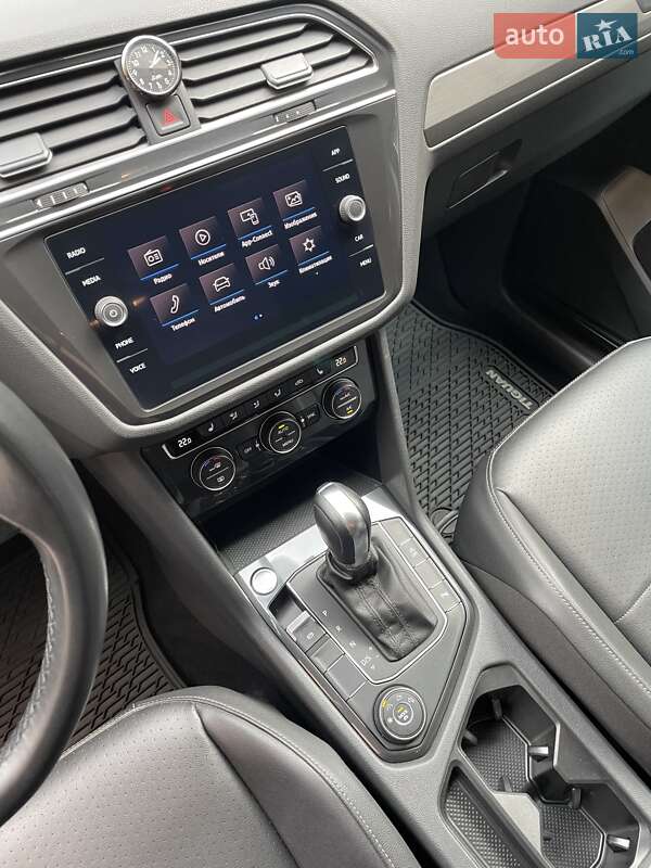 Внедорожник / Кроссовер Volkswagen Tiguan 2019 в Киеве фото 18 Внедорожник / Кроссовер Volkswagen Tiguan 2019 в Киеве