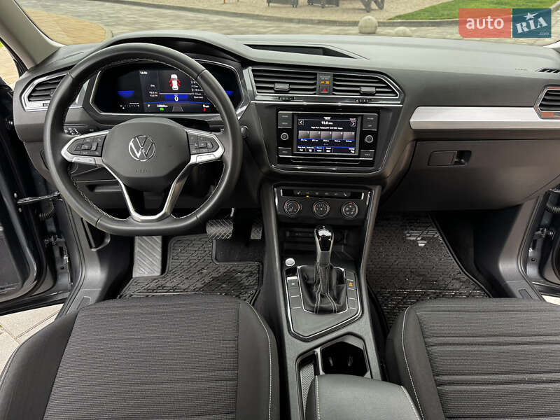Внедорожник / Кроссовер Volkswagen Tiguan 2023 в Киеве