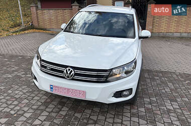 Внедорожник / Кроссовер Volkswagen Tiguan 2015 в 