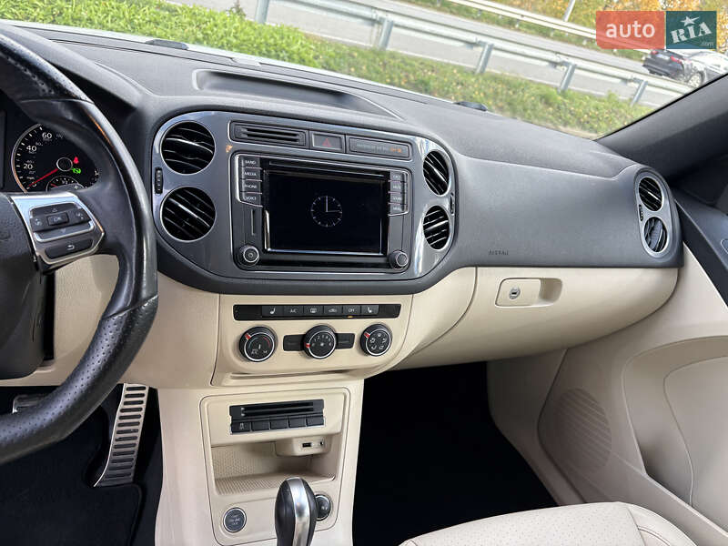 Позашляховик / Кросовер Volkswagen Tiguan 2015 в Рівному фото 21 Позашляховик / Кросовер Volkswagen Tiguan 2015 в Рівному
