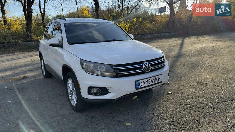 Внедорожник / Кроссовер Volkswagen Tiguan 2015 в Корсуне-Шевченковском фото 2 Внедорожник / Кроссовер Volkswagen Tiguan 2015 в Корсуне-Шевченковском