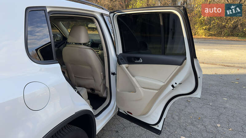 Внедорожник / Кроссовер Volkswagen Tiguan 2015 в Корсуне-Шевченковском фото 10 Внедорожник / Кроссовер Volkswagen Tiguan 2015 в Корсуне-Шевченковском