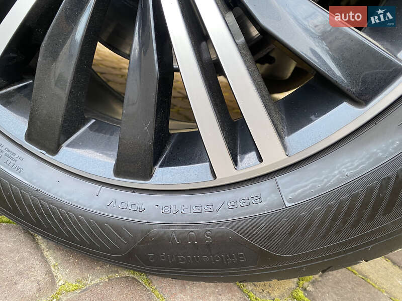 Внедорожник / Кроссовер Volkswagen Tiguan 2018 в Черновцах