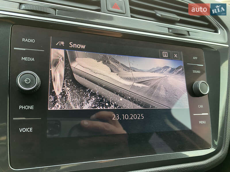 Внедорожник / Кроссовер Volkswagen Tiguan 2018 в Черновцах