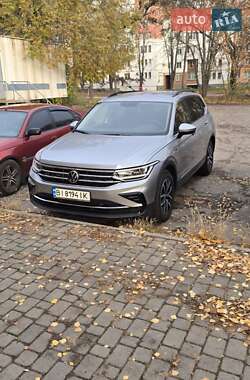 Позашляховик / Кросовер Volkswagen Tiguan 2020 в Полтаві