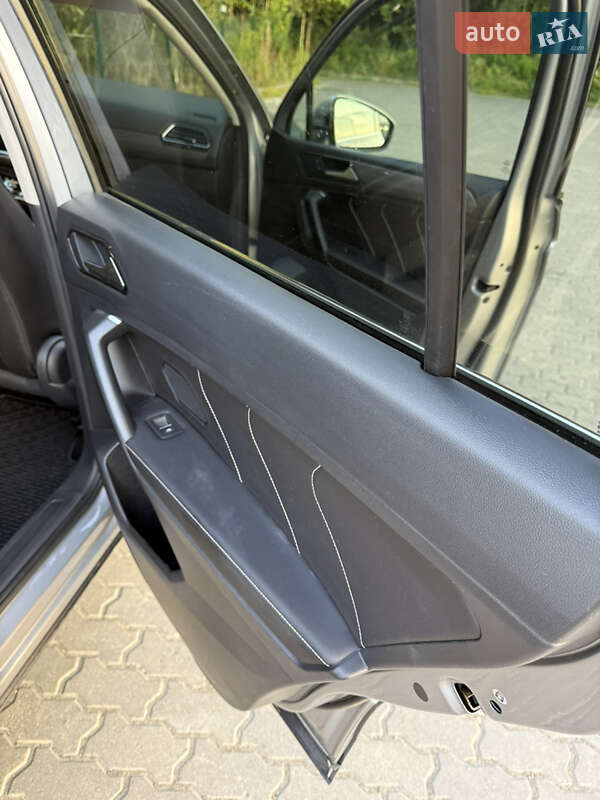 Внедорожник / Кроссовер Volkswagen Tiguan 2022 в Львове