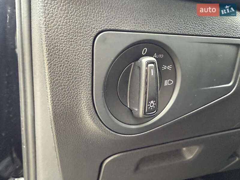 Внедорожник / Кроссовер Volkswagen Tiguan 2022 в Киеве