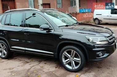 Внедорожник / Кроссовер Volkswagen Tiguan 2016 в Чернигове