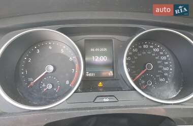 Внедорожник / Кроссовер Volkswagen Tiguan 2019 в 