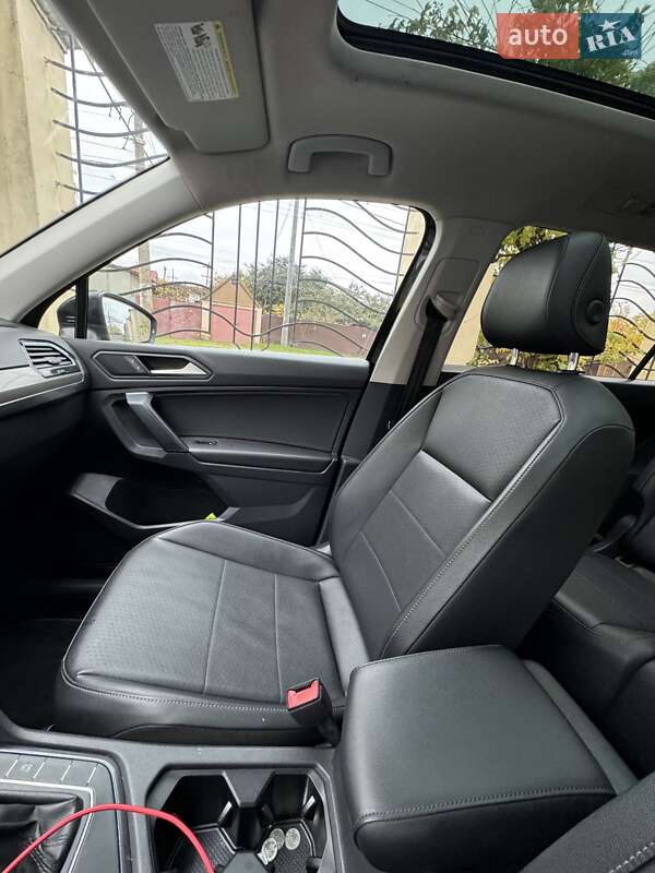 Внедорожник / Кроссовер Volkswagen Tiguan 2019 в Одессе фото 11 Внедорожник / Кроссовер Volkswagen Tiguan 2019 в Одессе