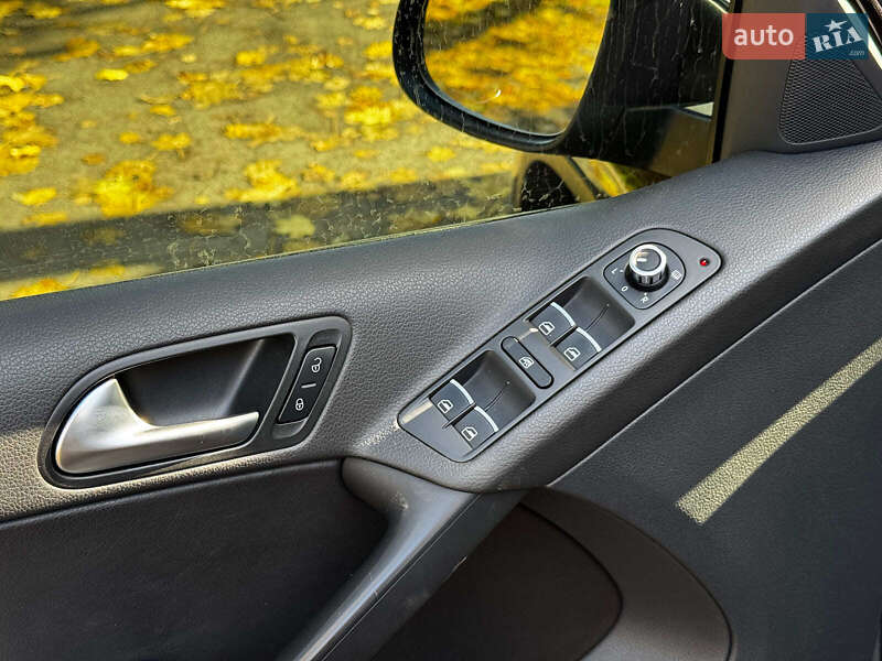 Внедорожник / Кроссовер Volkswagen Tiguan 2012 в Киеве