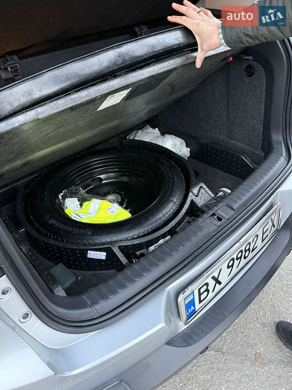 Позашляховик / Кросовер Volkswagen Tiguan 2009 в Ізяславі