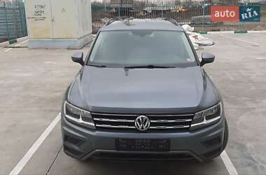 Внедорожник / Кроссовер Volkswagen Tiguan 2017 в Южном Внедорожник / Кроссовер Volkswagen Tiguan 2017 в Южном