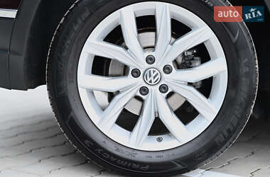 Позашляховик / Кросовер Volkswagen Tiguan 2018 в  фото 24 Позашляховик / Кросовер Volkswagen Tiguan 2018 в