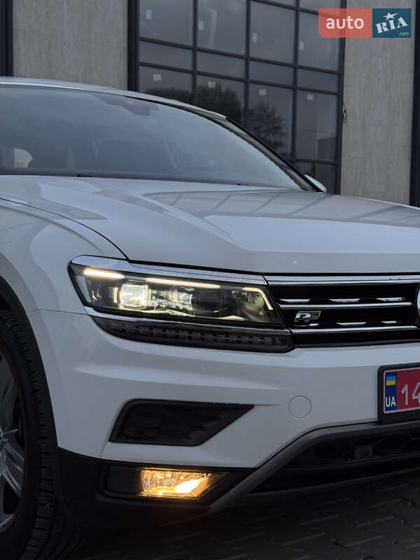 Внедорожник / Кроссовер Volkswagen Tiguan 2018 в Тернополе