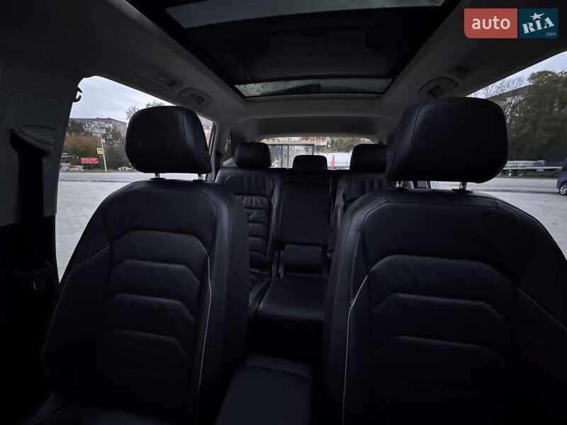 Внедорожник / Кроссовер Volkswagen Tiguan 2018 в Тернополе