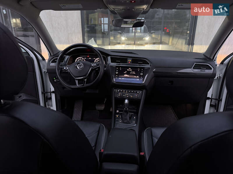 Внедорожник / Кроссовер Volkswagen Tiguan 2018 в Тернополе
