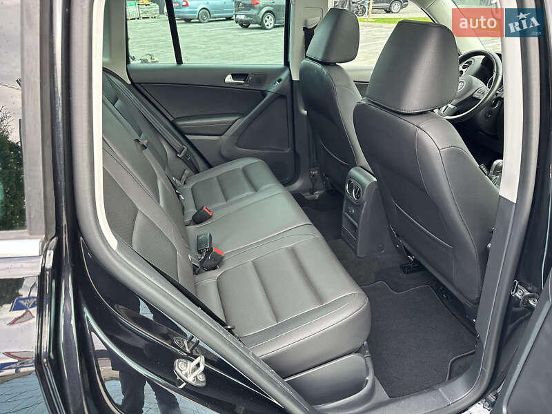 Внедорожник / Кроссовер Volkswagen Tiguan 2017 в Луцке