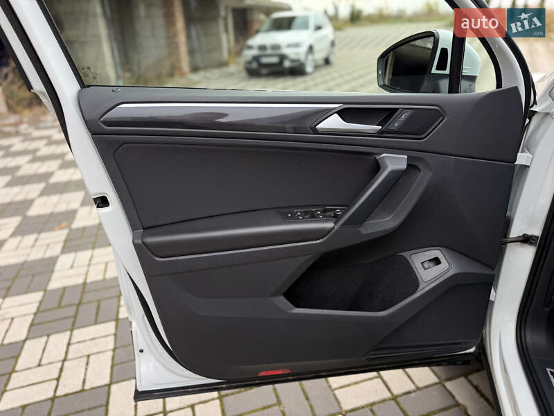 Позашляховик / Кросовер Volkswagen Tiguan 2021 в Львові фото 25 Позашляховик / Кросовер Volkswagen Tiguan 2021 в Львові