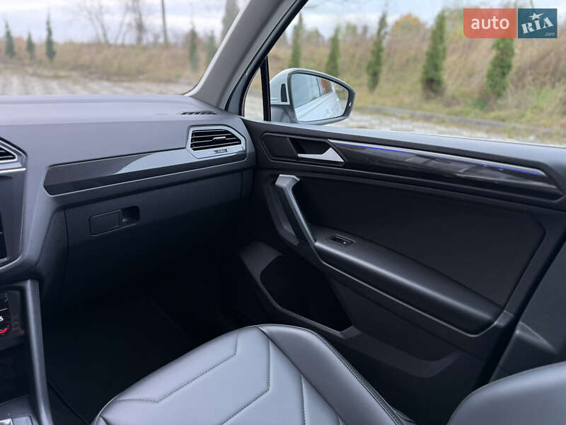 Позашляховик / Кросовер Volkswagen Tiguan 2021 в Львові фото 44 Позашляховик / Кросовер Volkswagen Tiguan 2021 в Львові