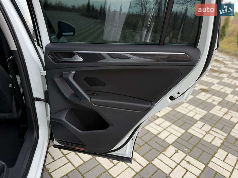Позашляховик / Кросовер Volkswagen Tiguan 2021 в Львові фото 48 Позашляховик / Кросовер Volkswagen Tiguan 2021 в Львові