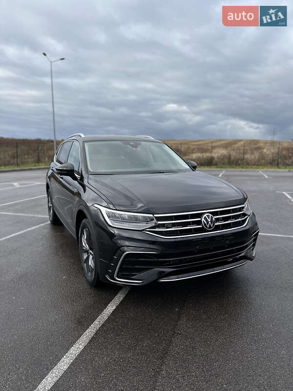 Позашляховик / Кросовер Volkswagen Tiguan 2022 в Рівному