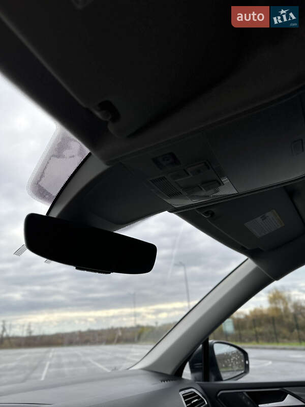 Позашляховик / Кросовер Volkswagen Tiguan 2022 в Рівному