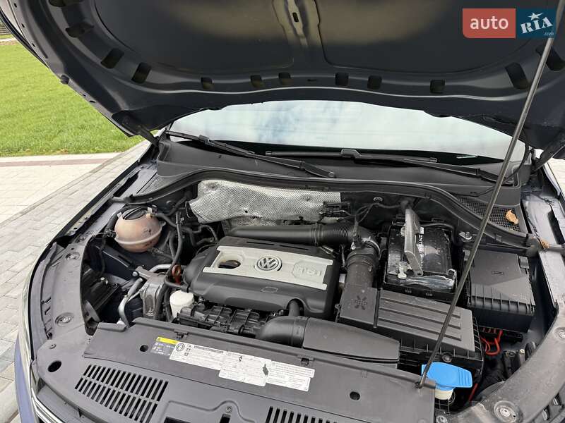 Внедорожник / Кроссовер Volkswagen Tiguan 2013 в Львове