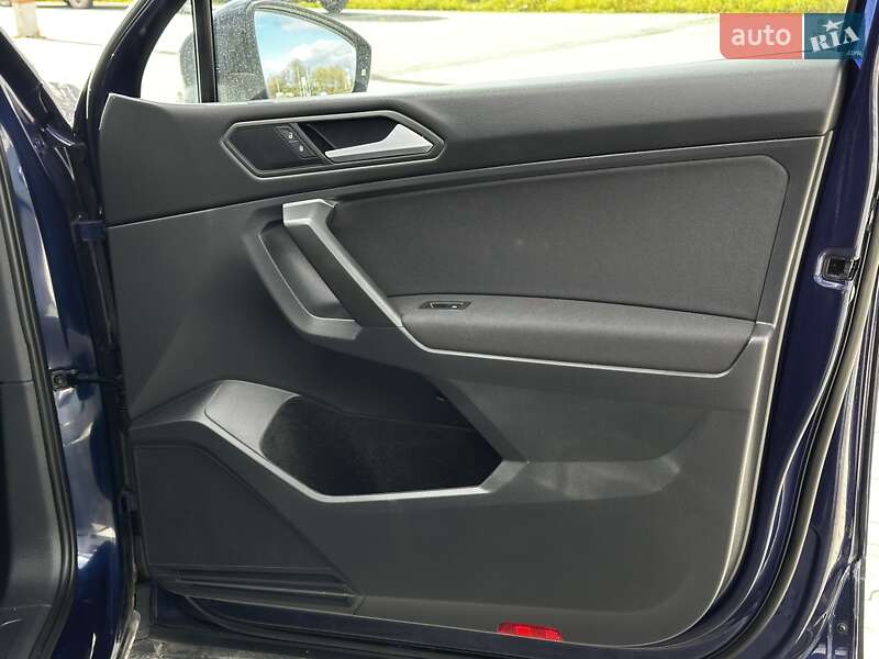 Позашляховик / Кросовер Volkswagen Tiguan 2021 в Львові