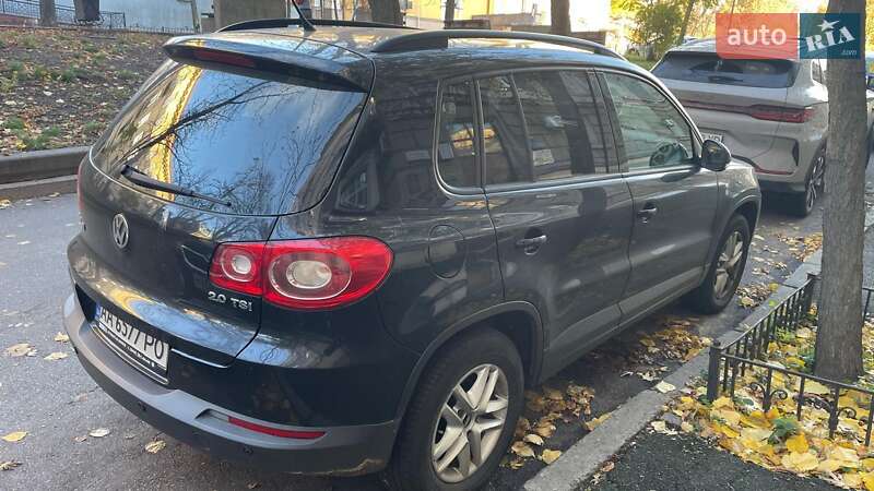 Внедорожник / Кроссовер Volkswagen Tiguan 2010 в Киеве